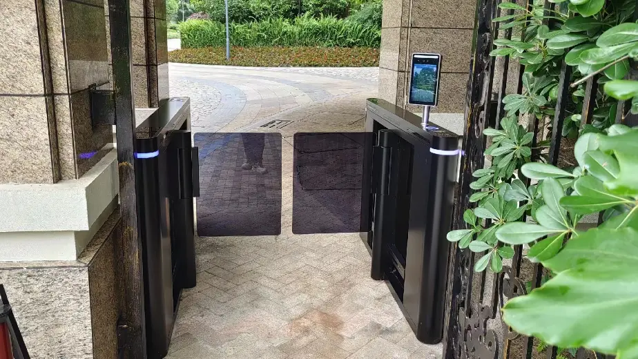 Intelligent residential access gate